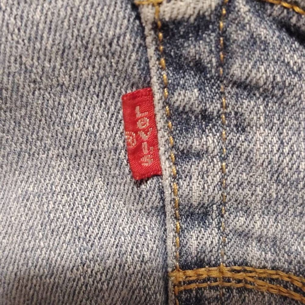 Levi's Women's Size 16 Slender Straight 526 Denim‎ Blue Jeans